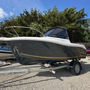 New Spectrum 480P with Mercury MFS40hp used (approx 11hrs)